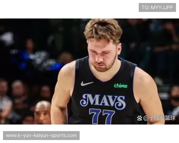 东契奇关键篮下得分，独行侠迅速反击，完美展现团队实力